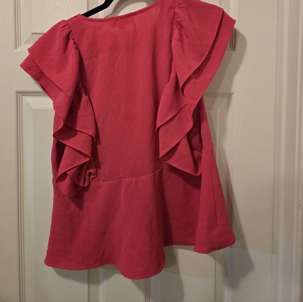 Elegant Fuchsia Ruffled V-Neck Blouse - Picture 7 of 7